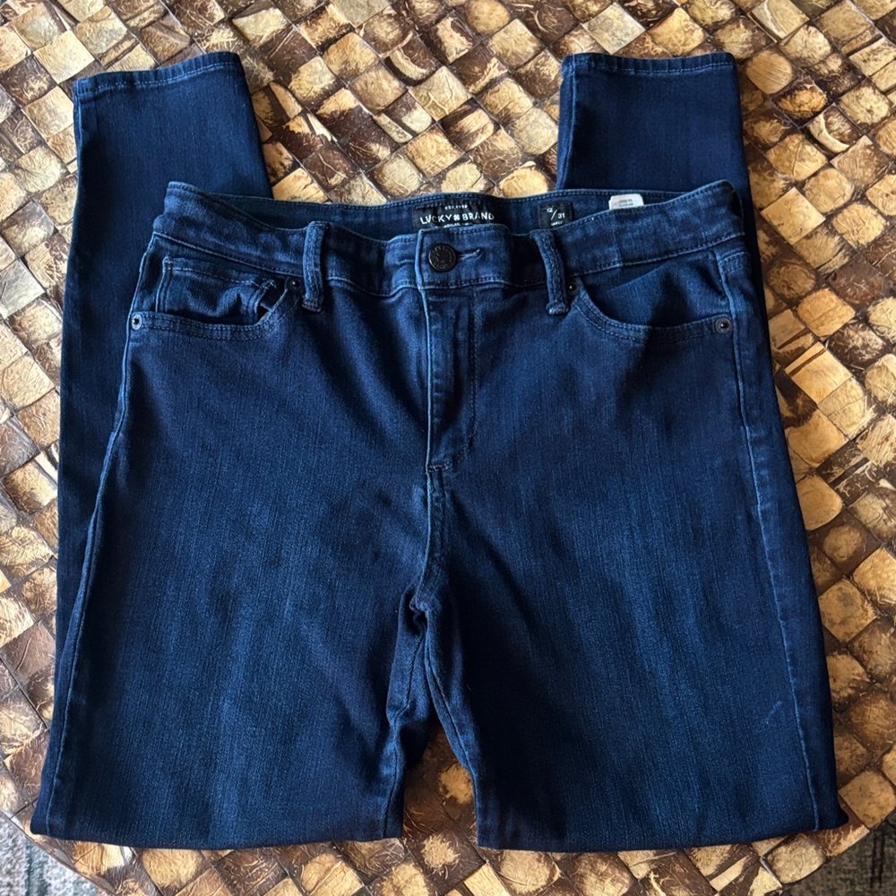 Lucky Brand Women's Dark Blue Skinny Jeans. No wear to them. - Picture 2 of 4